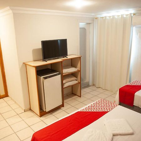 Hotel Teófilo Otoni Esterno foto